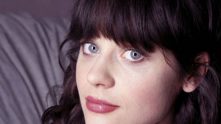 Zooey Deschanel Looking Front And Red Lips Face Closeup